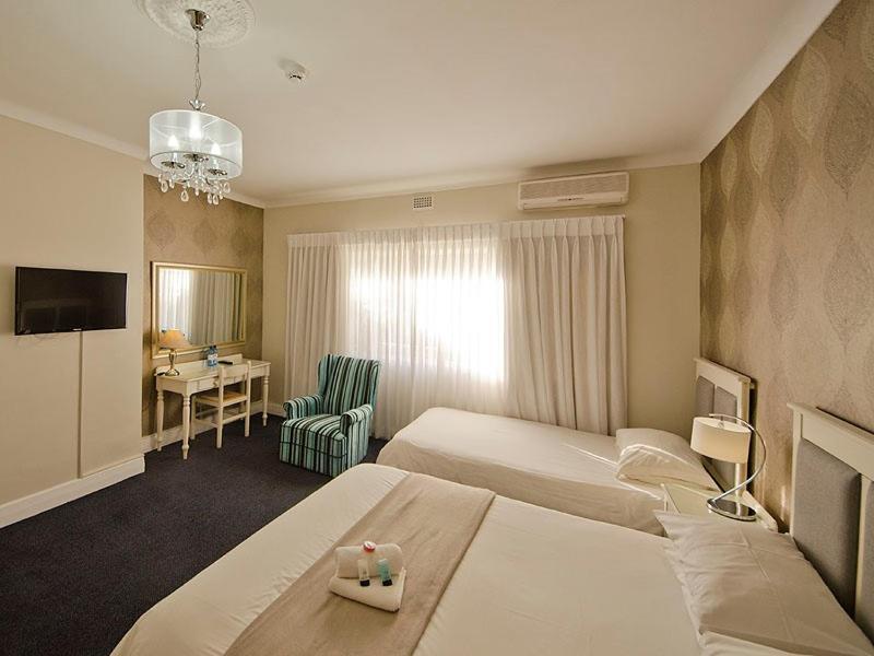 The Russel Hotel Knysna Kültér fotó